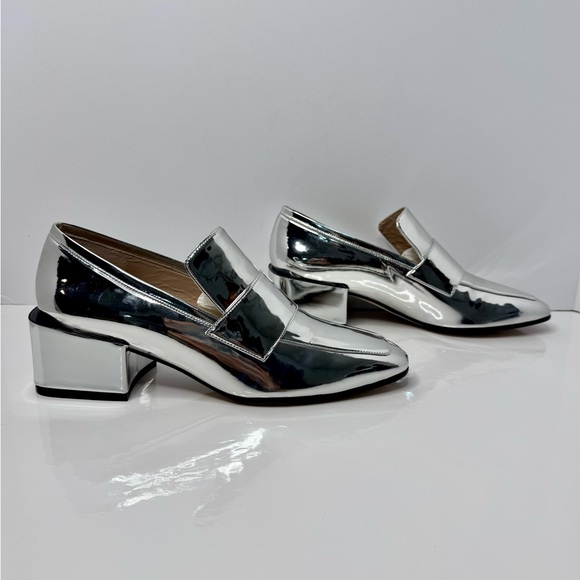 Stuart Weitzman ‘Sawyer’ Metallic Block Heel Loafer in Polar Silver NIB - Picture 6 of 11